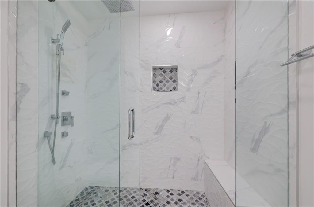 1604 Cypress Pointe Dr. Dr 1604