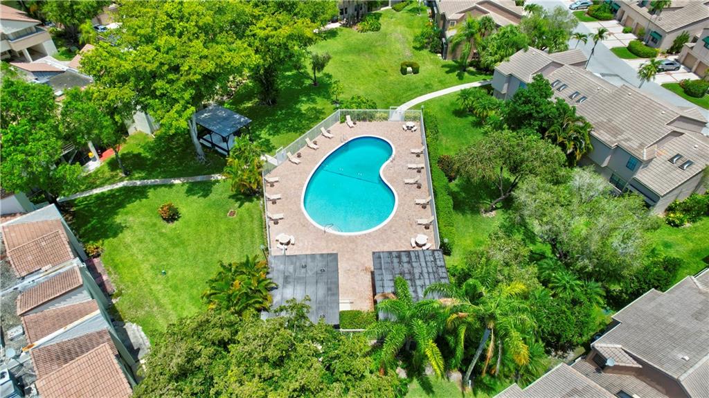 1604 Cypress Pointe Dr. Dr 1604