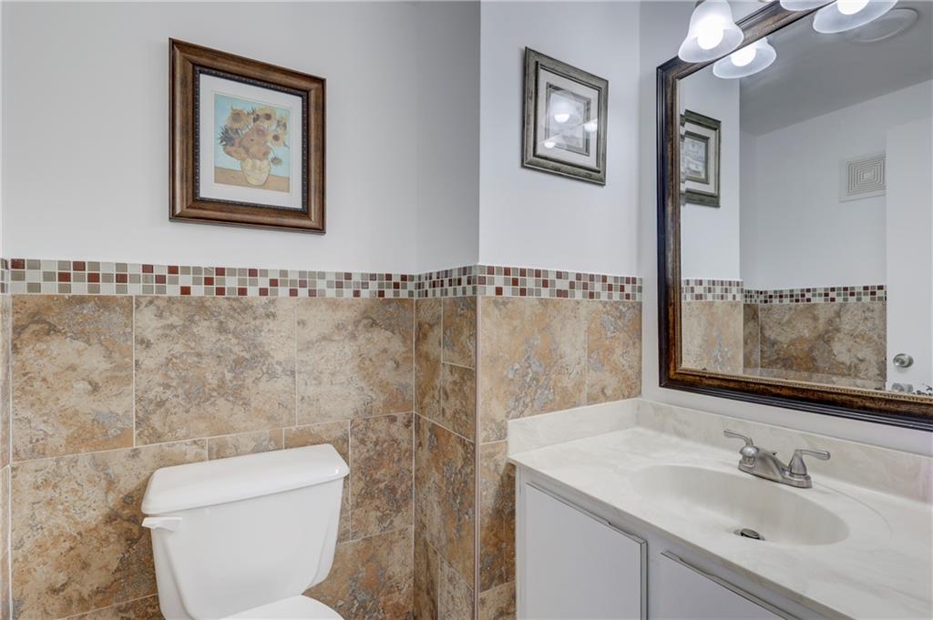 1604 Cypress Pointe Dr. Dr 1604