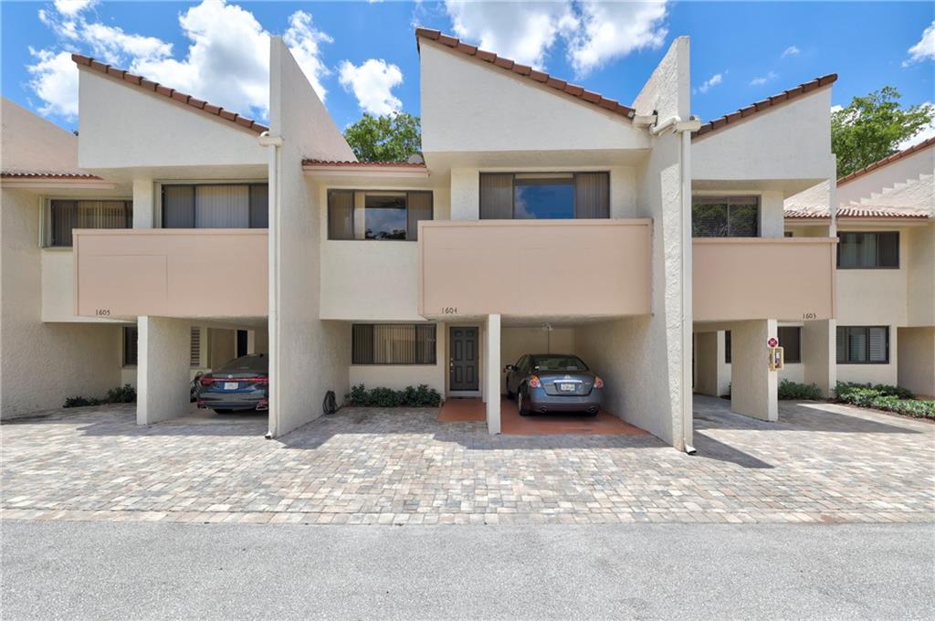 1604 Cypress Pointe Dr. Dr 1604