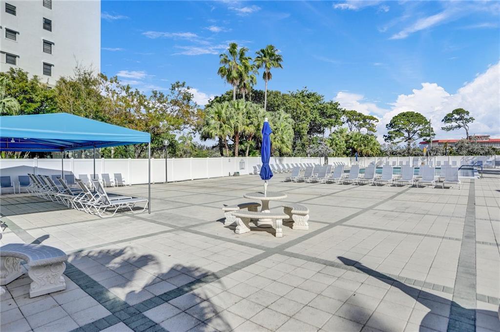 2236 N Cypress Bend Dr 407