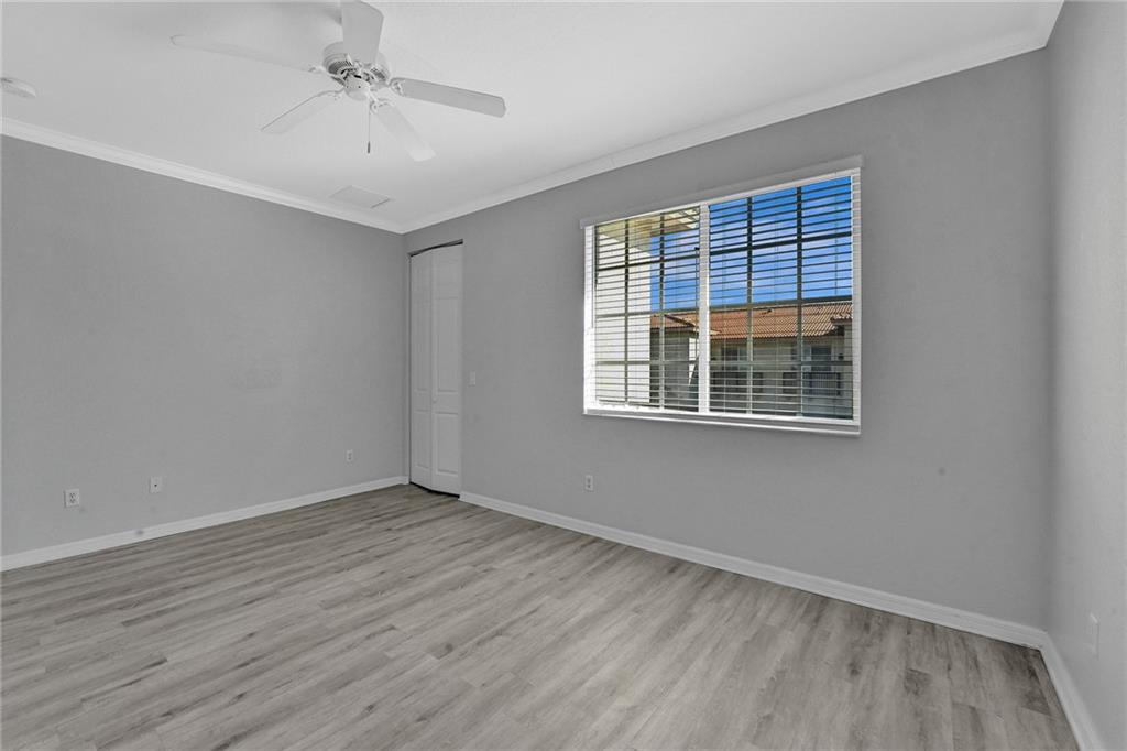 123 S Longport Cir 9C