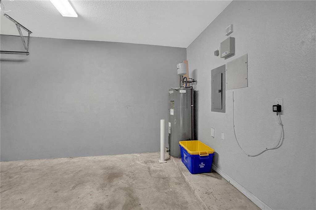 123 S Longport Cir 9C