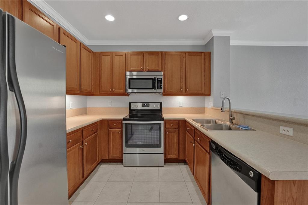 123 S Longport Cir 9C