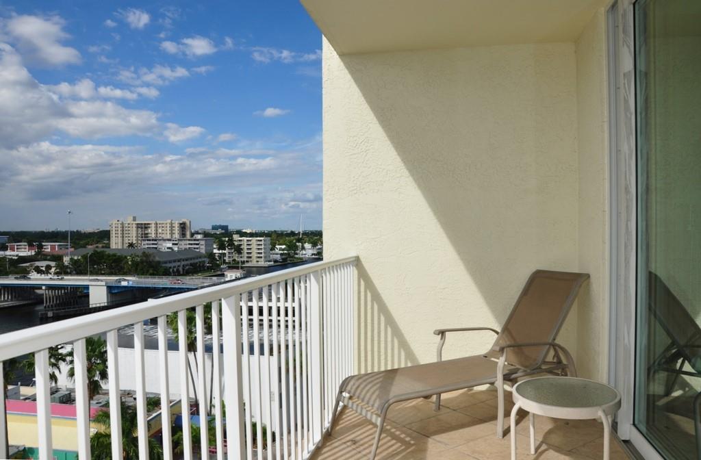 3020 NE 32ND AVE 814