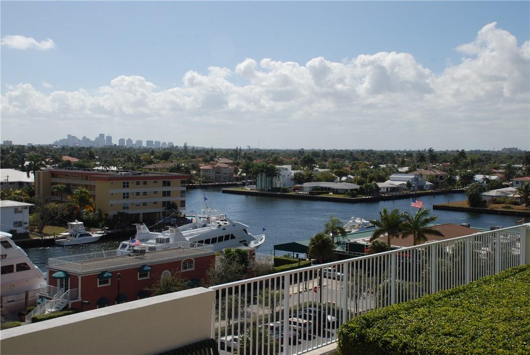 3020 NE 32ND AVE 814