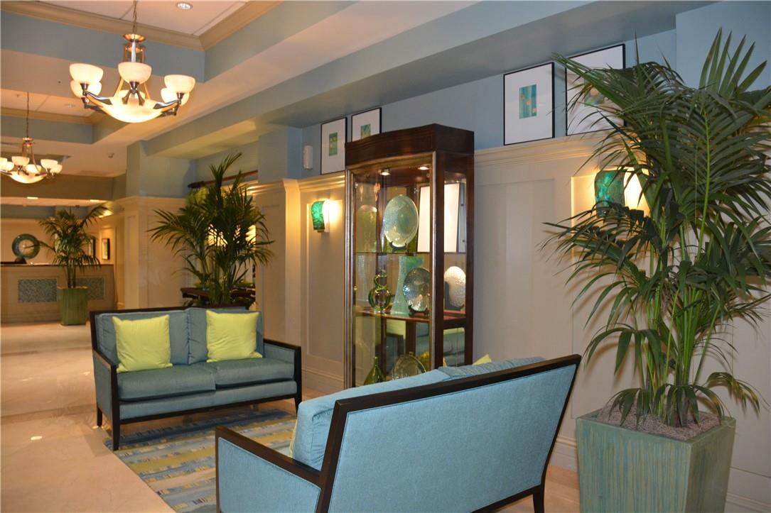 3020 NE 32ND AVE 814