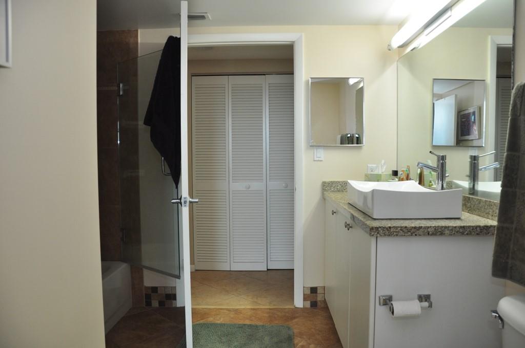 3020 NE 32ND AVE 814