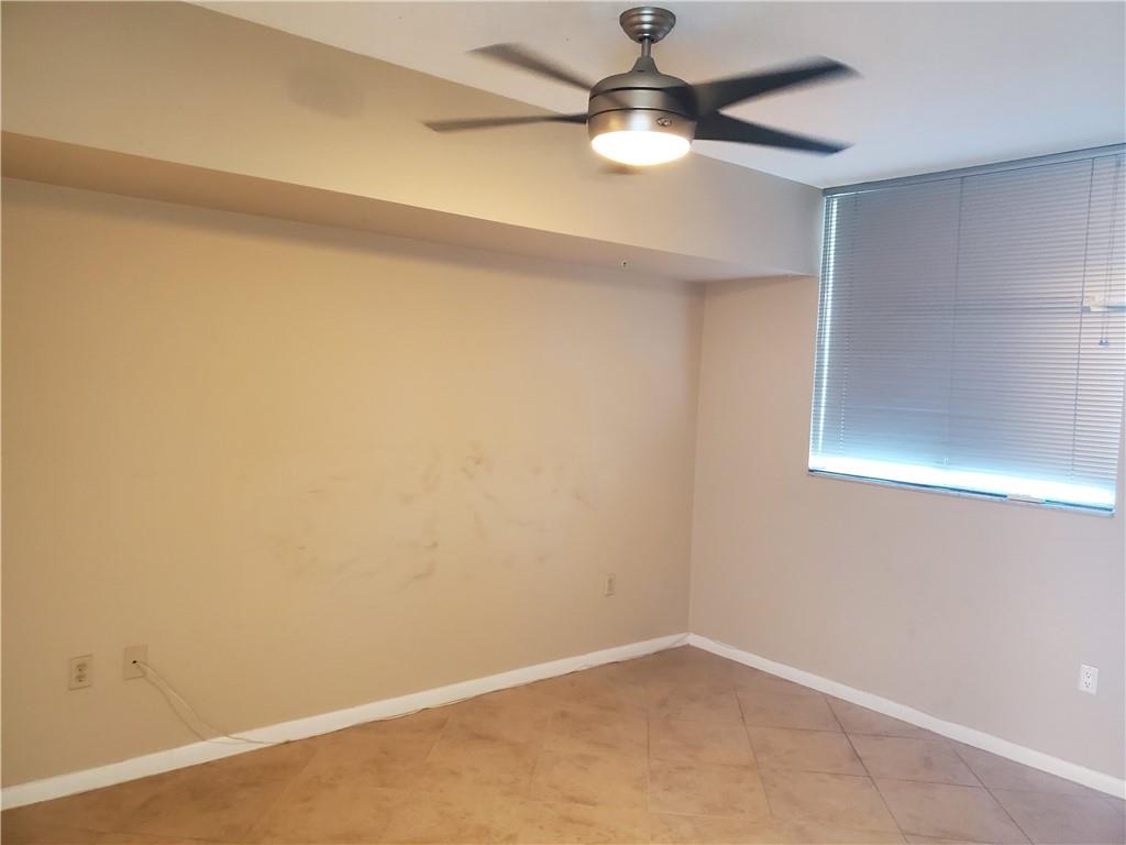 3020 NE 32ND AVE 814