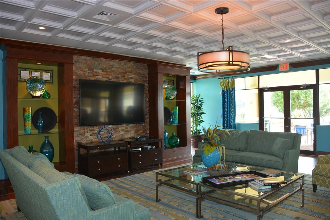 3020 NE 32ND AVE 814