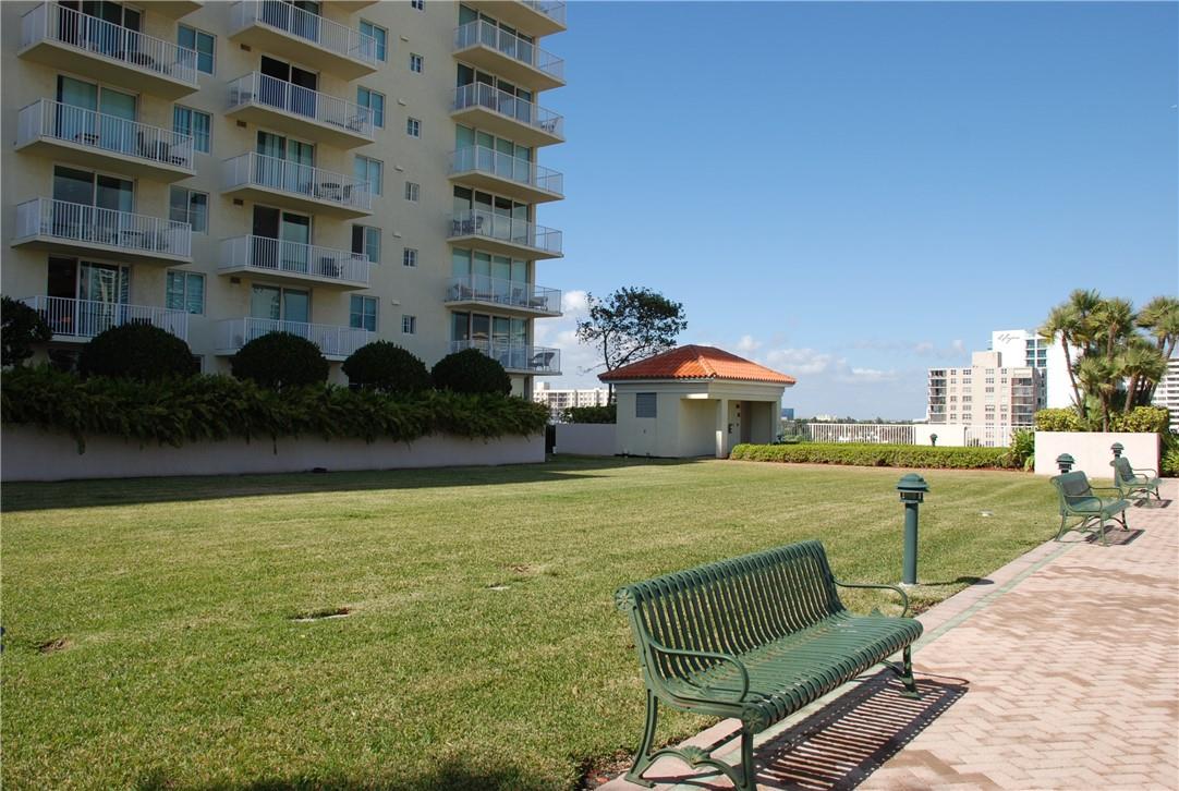 3020 NE 32ND AVE 814