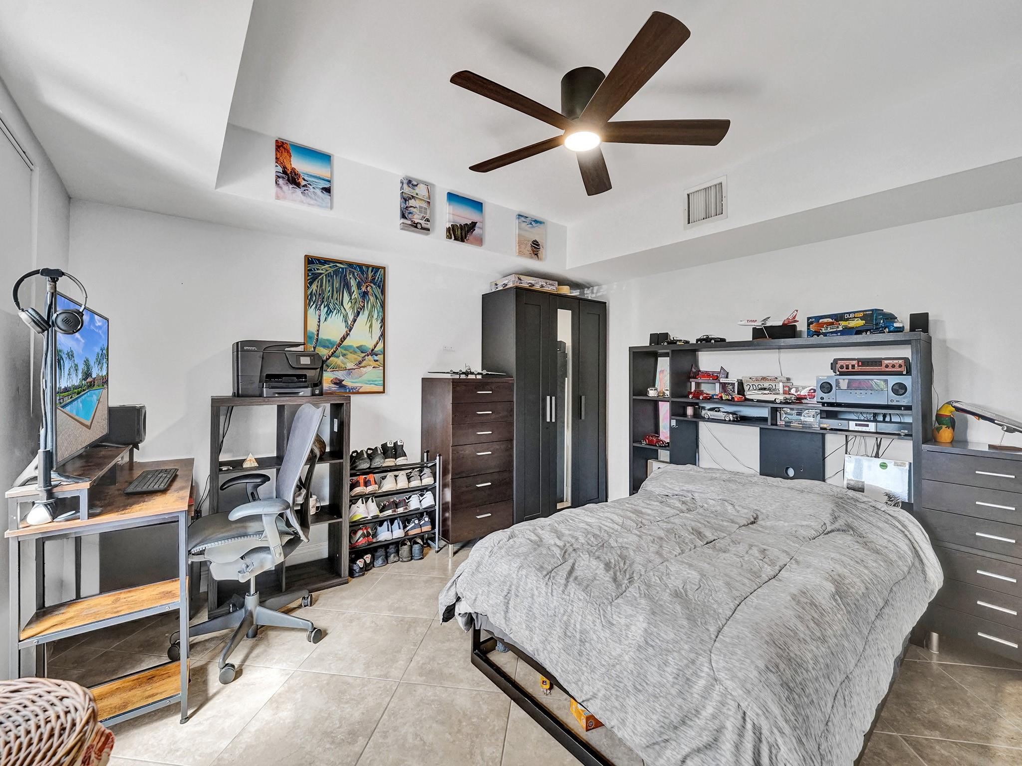 11887 SW 13th Ct 11887