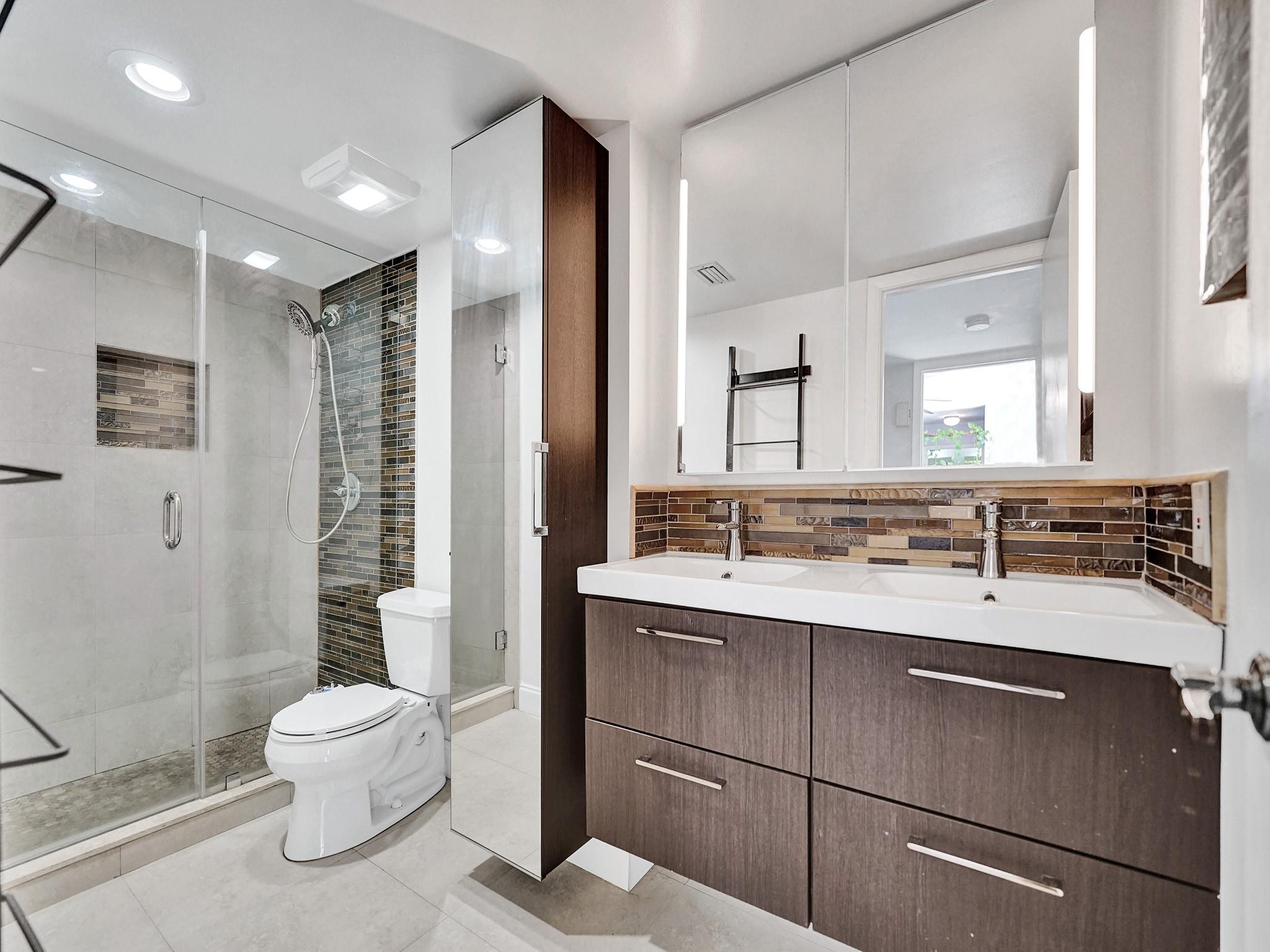 11887 SW 13th Ct 11887