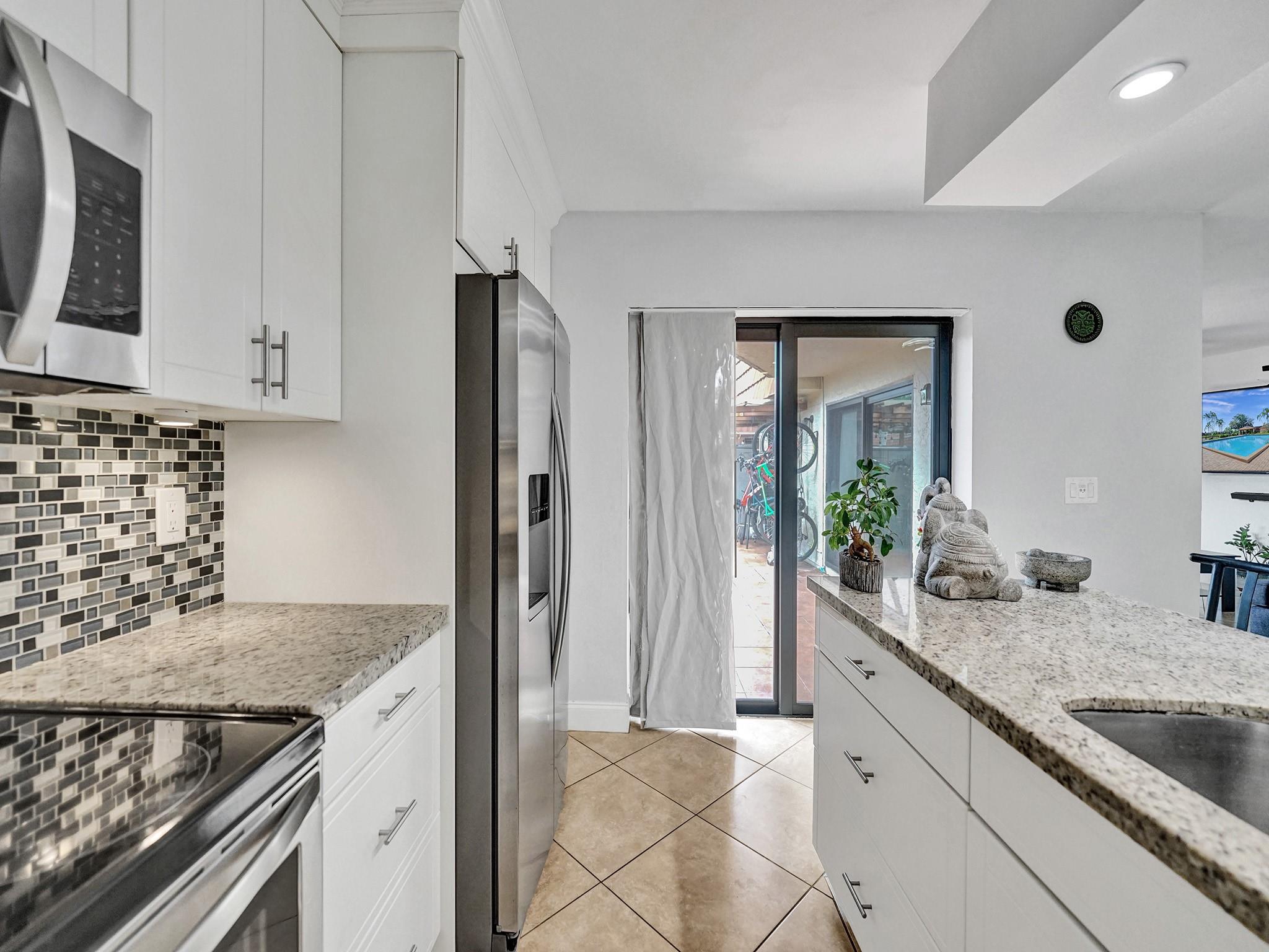 11887 SW 13th Ct 11887