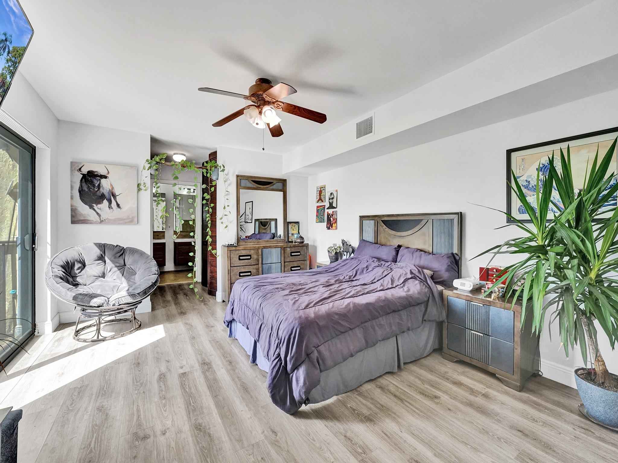 11887 SW 13th Ct 11887