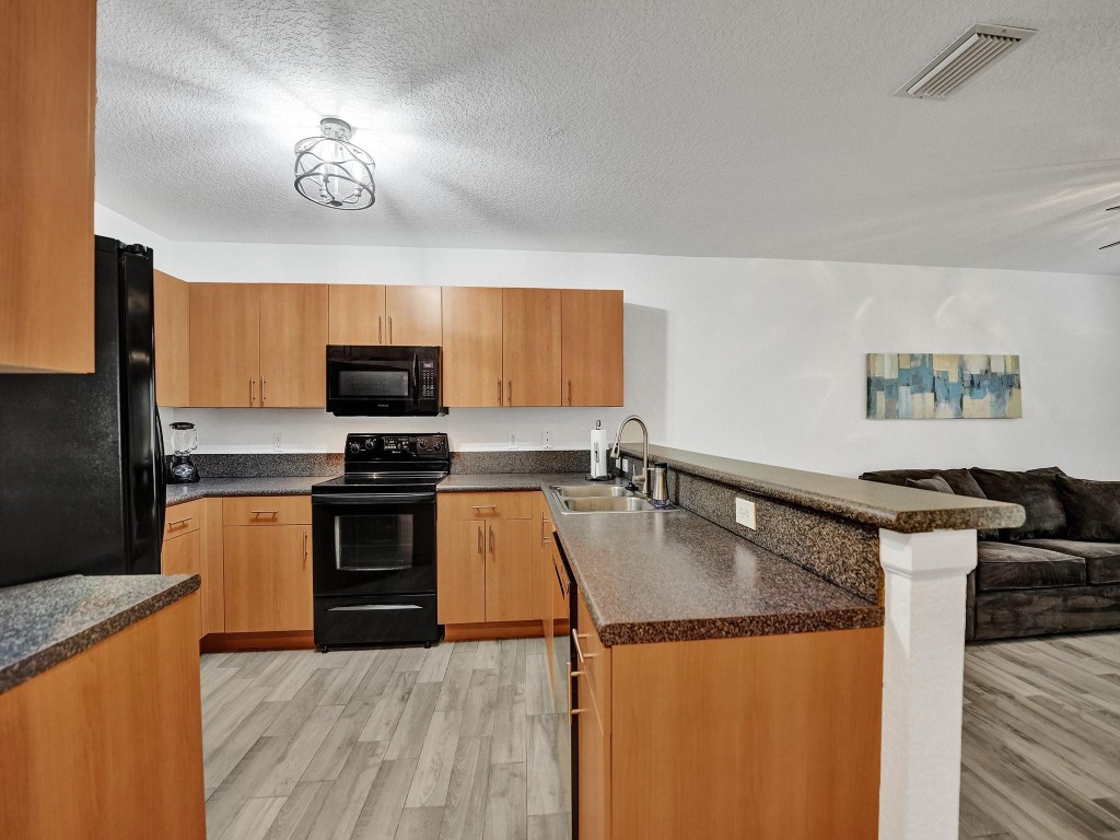 773 Imperial Lake Rd