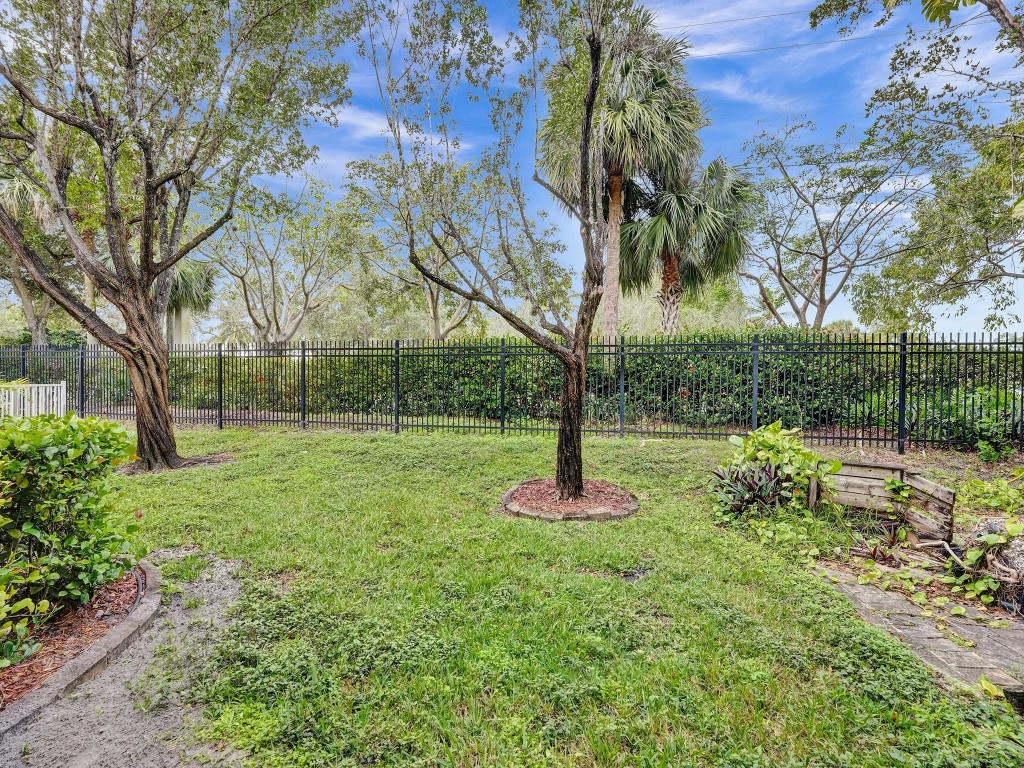 773 Imperial Lake Rd