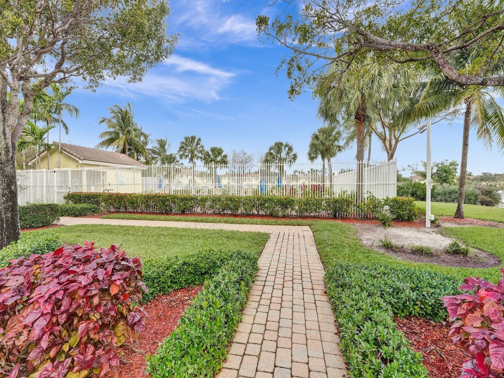 773 Imperial Lake Rd