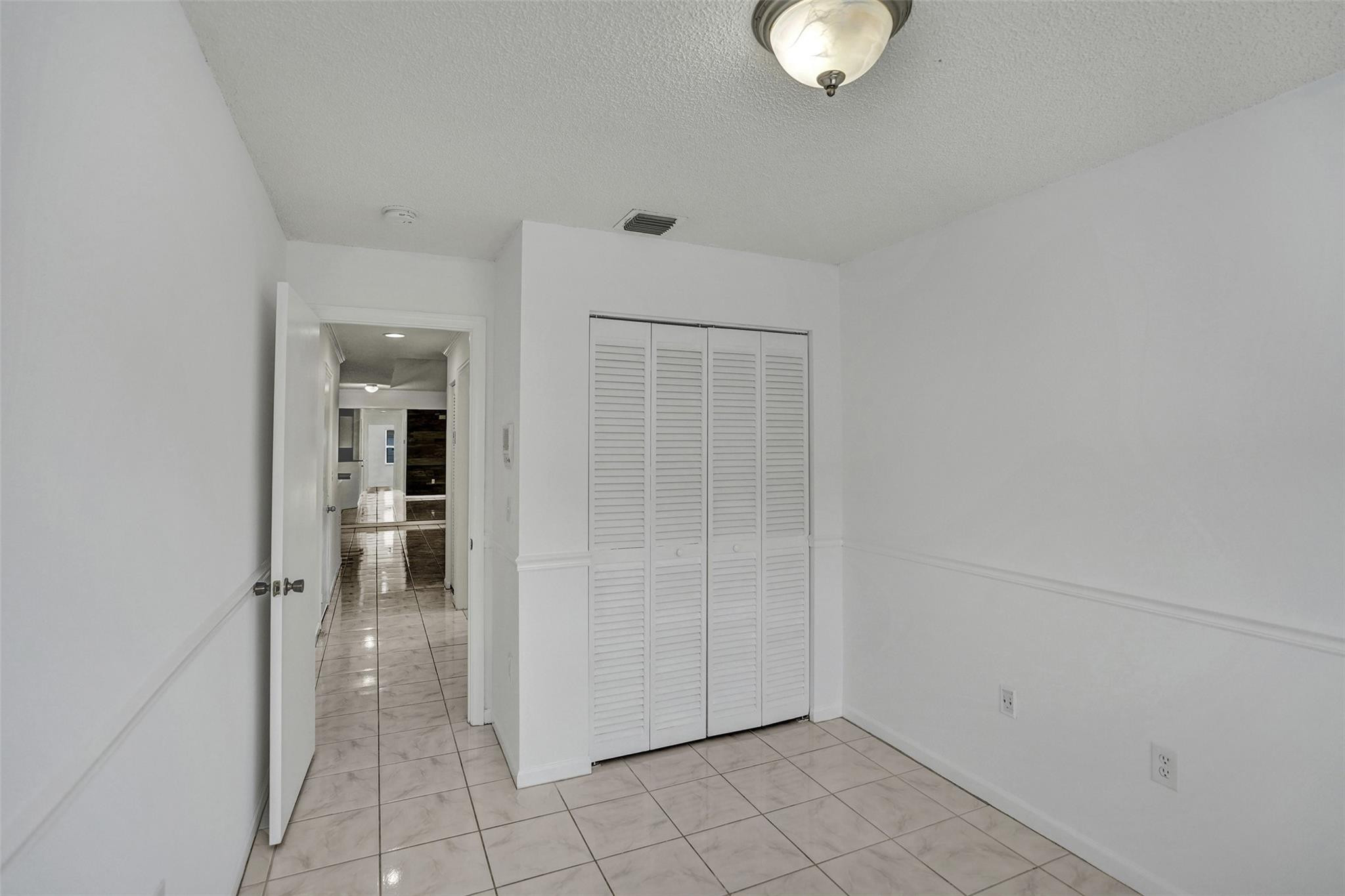 4032 Eastridge Dr