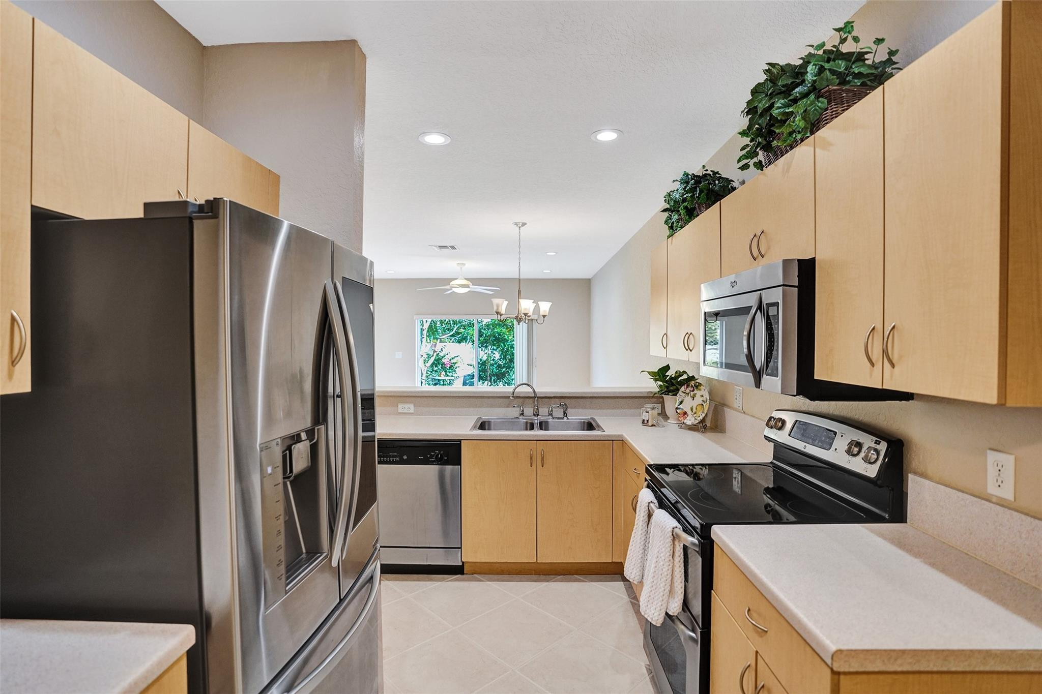 5437 Via Delray