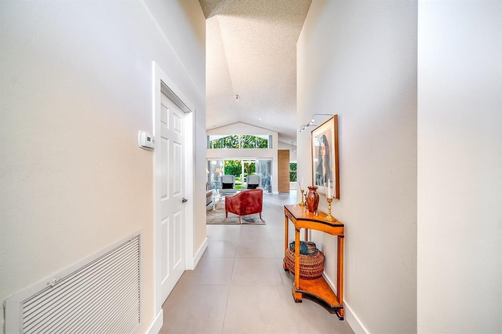 7638 Charing Cross Ln