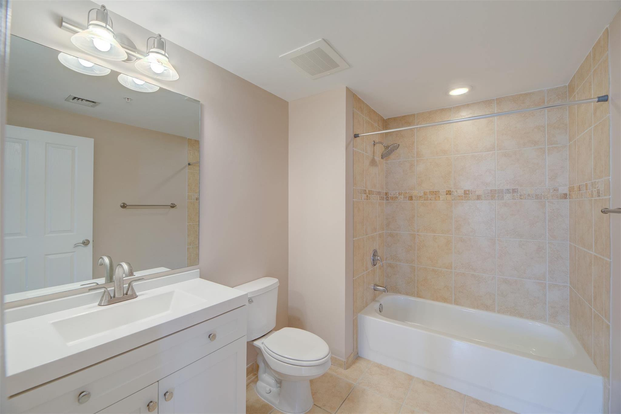 511 SE 5th Ave 1014