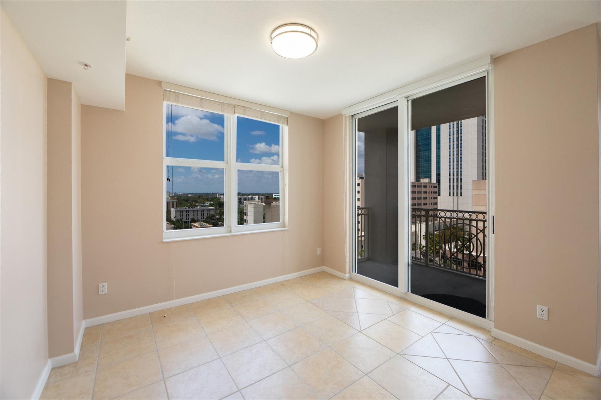511 SE 5th Ave 1014