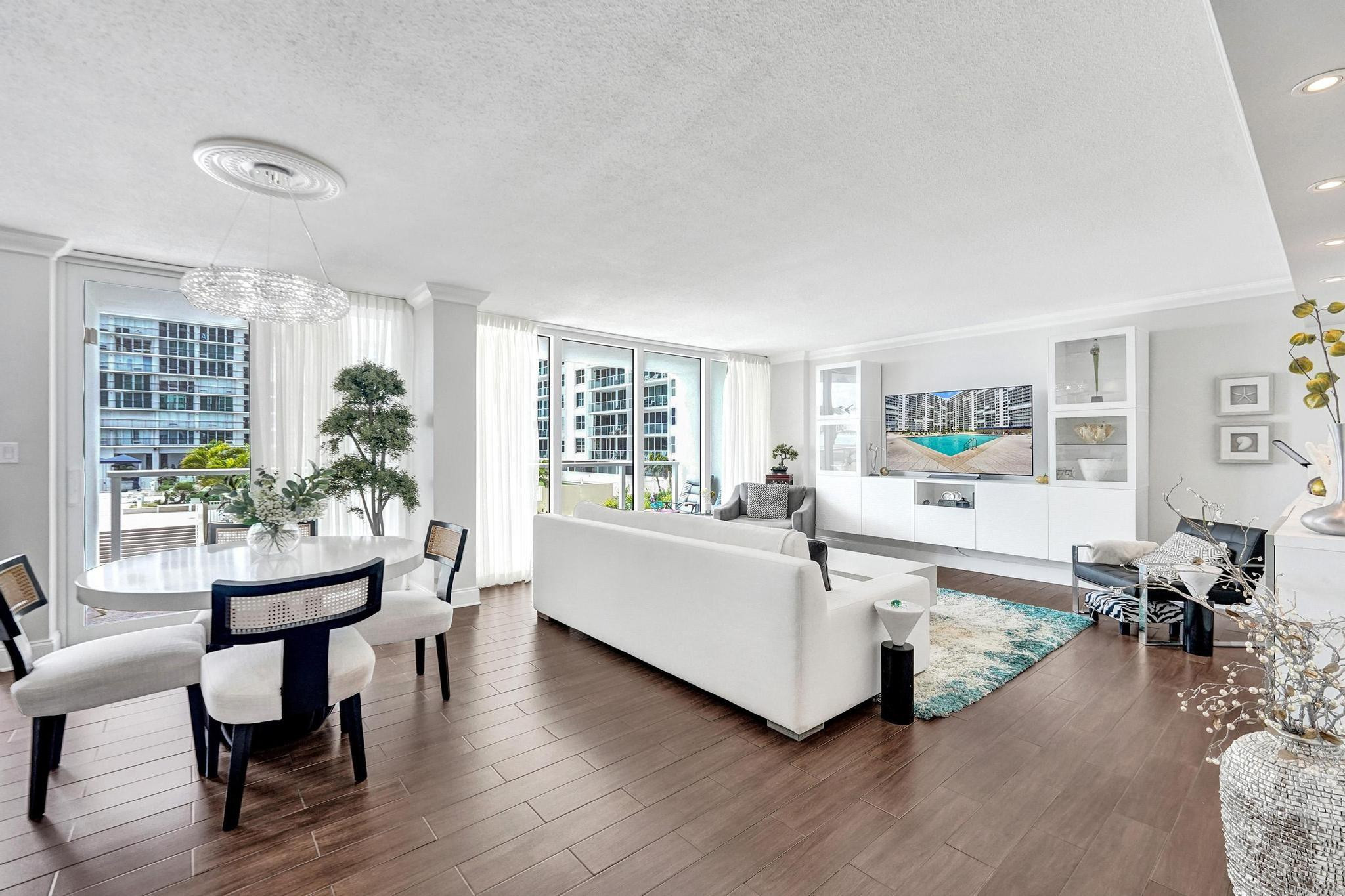 4300 N Ocean Blvd 2L