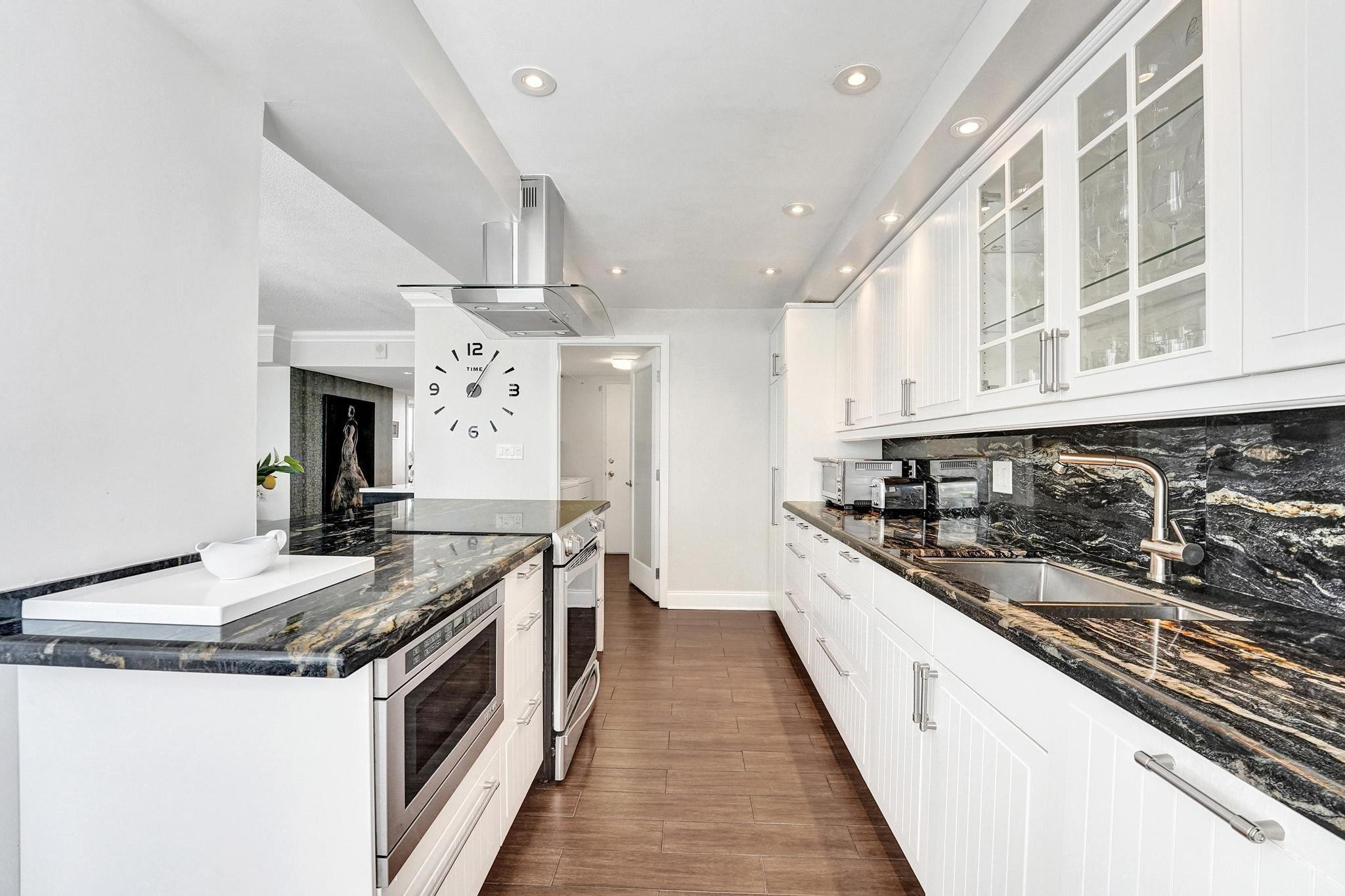 4300 N Ocean Blvd 2L