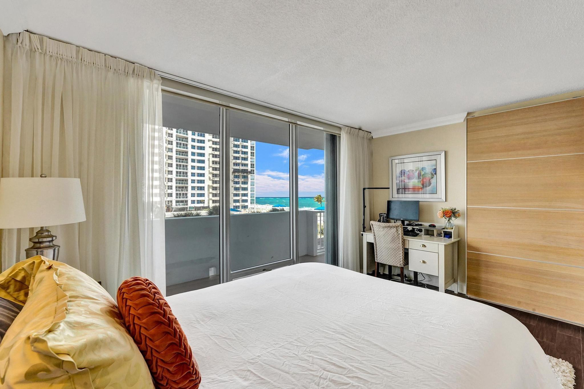 4300 N Ocean Blvd 2L