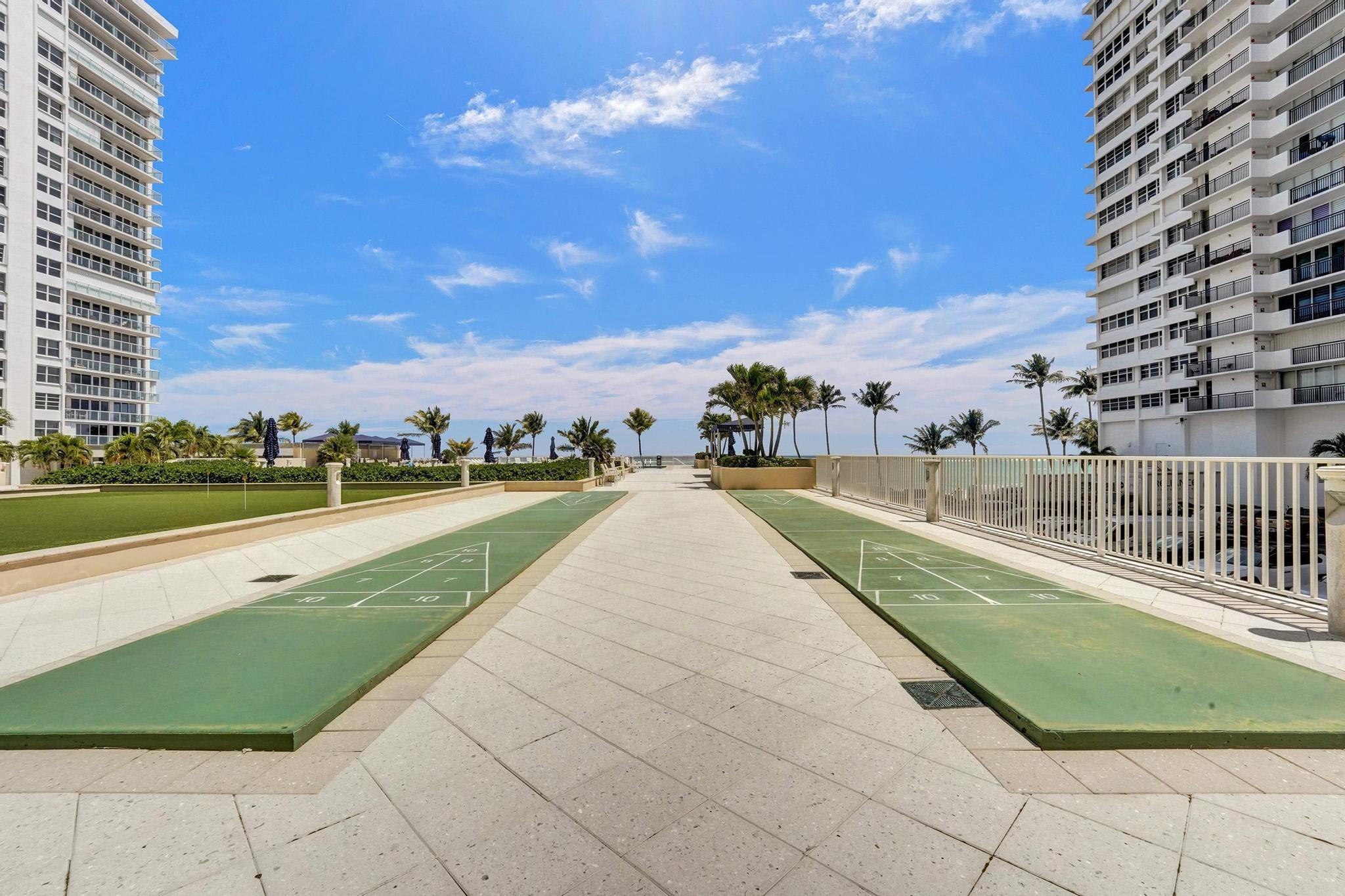 4300 N Ocean Blvd 2L