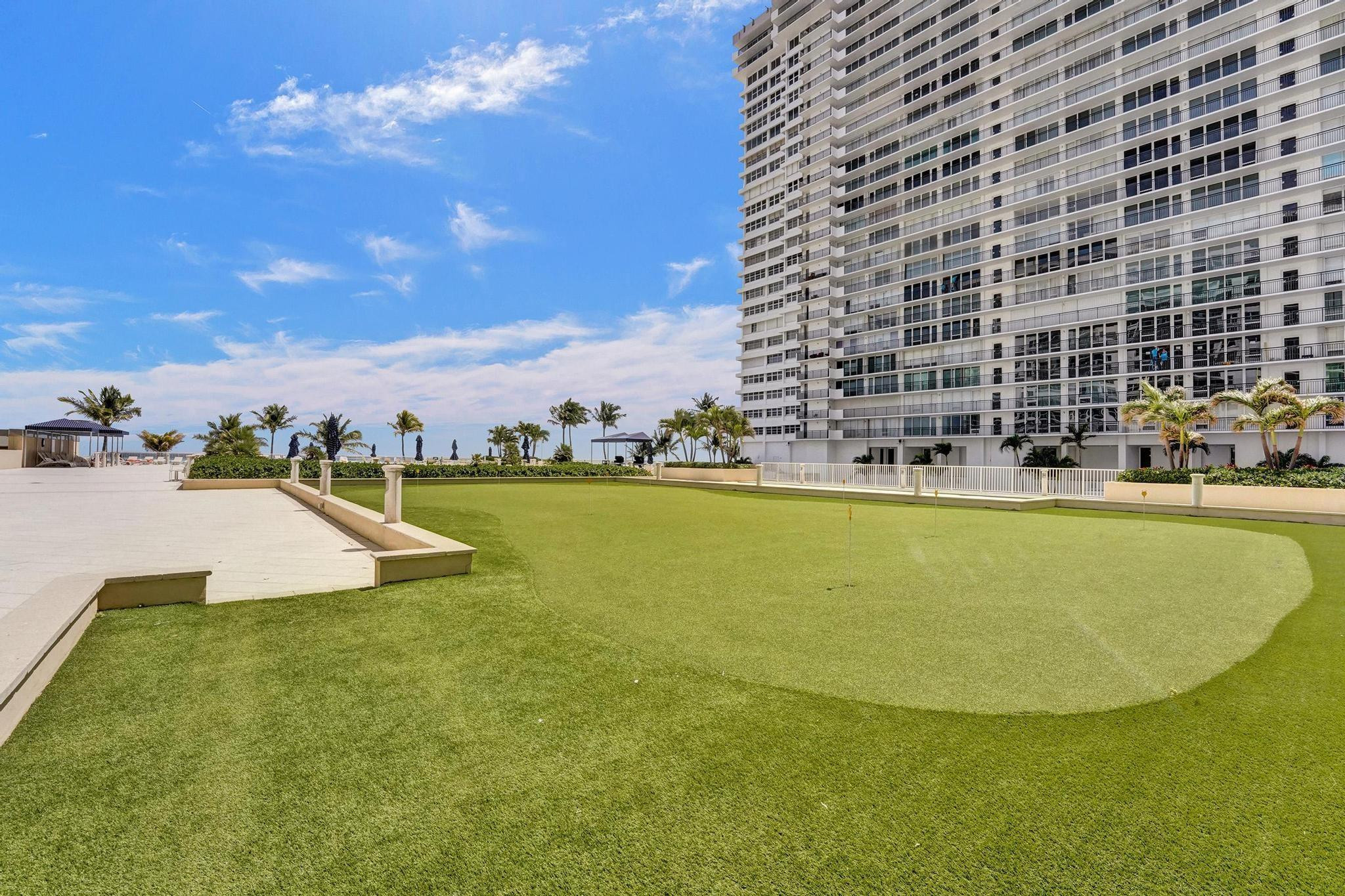 4300 N Ocean Blvd 2L