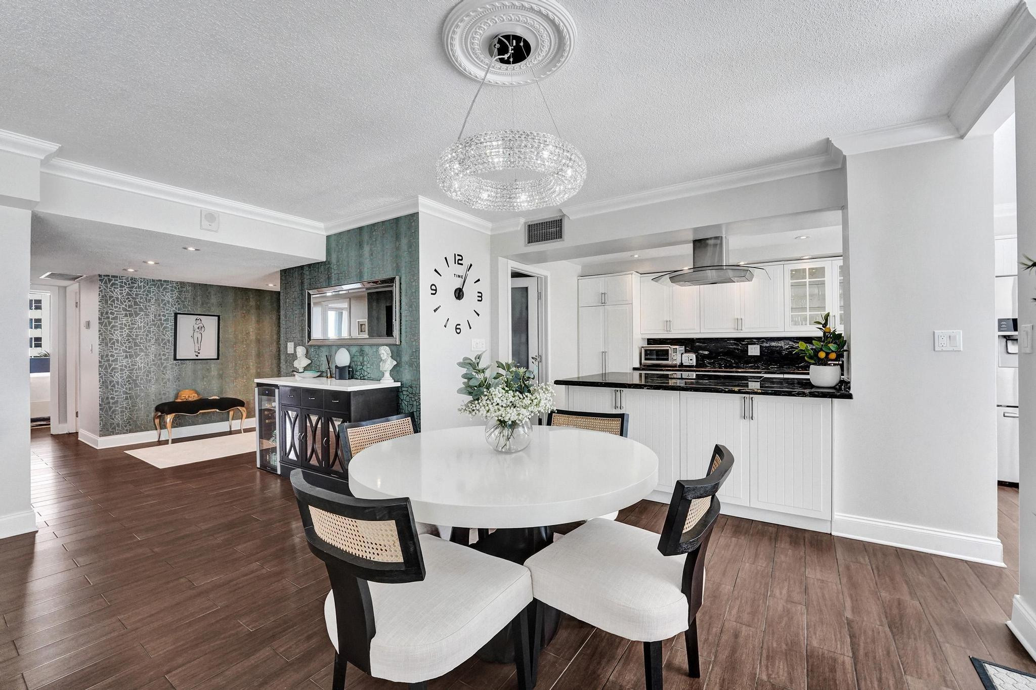 4300 N Ocean Blvd 2L