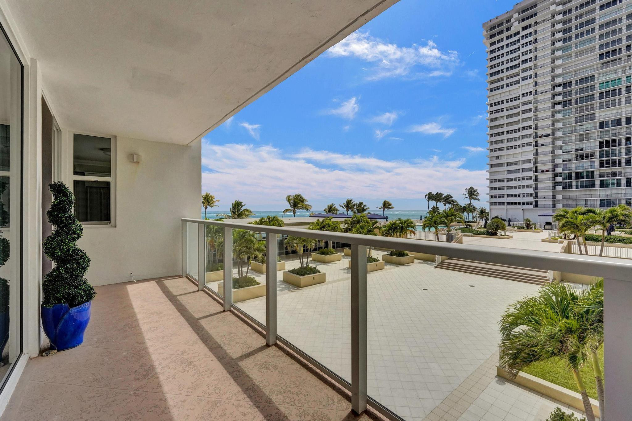 4300 N Ocean Blvd 2L