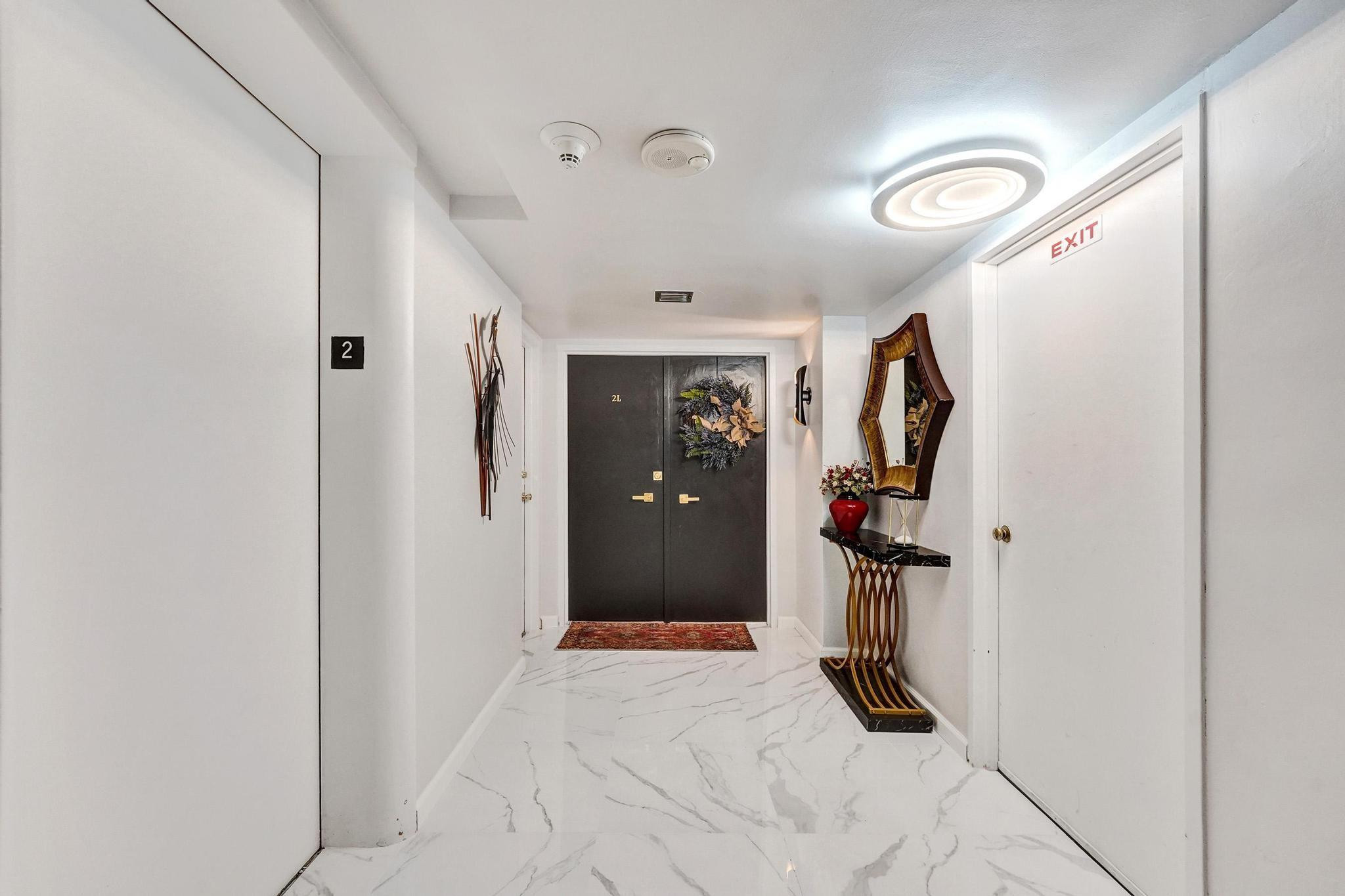 4300 N Ocean Blvd 2L