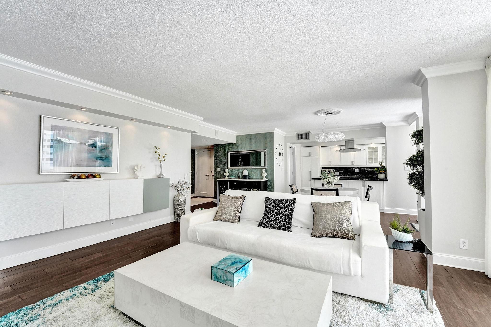 4300 N Ocean Blvd 2L