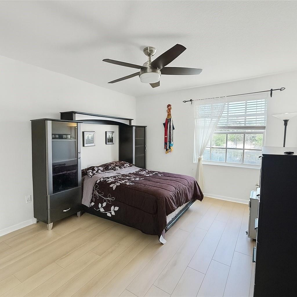 1581 NW 159th Ave