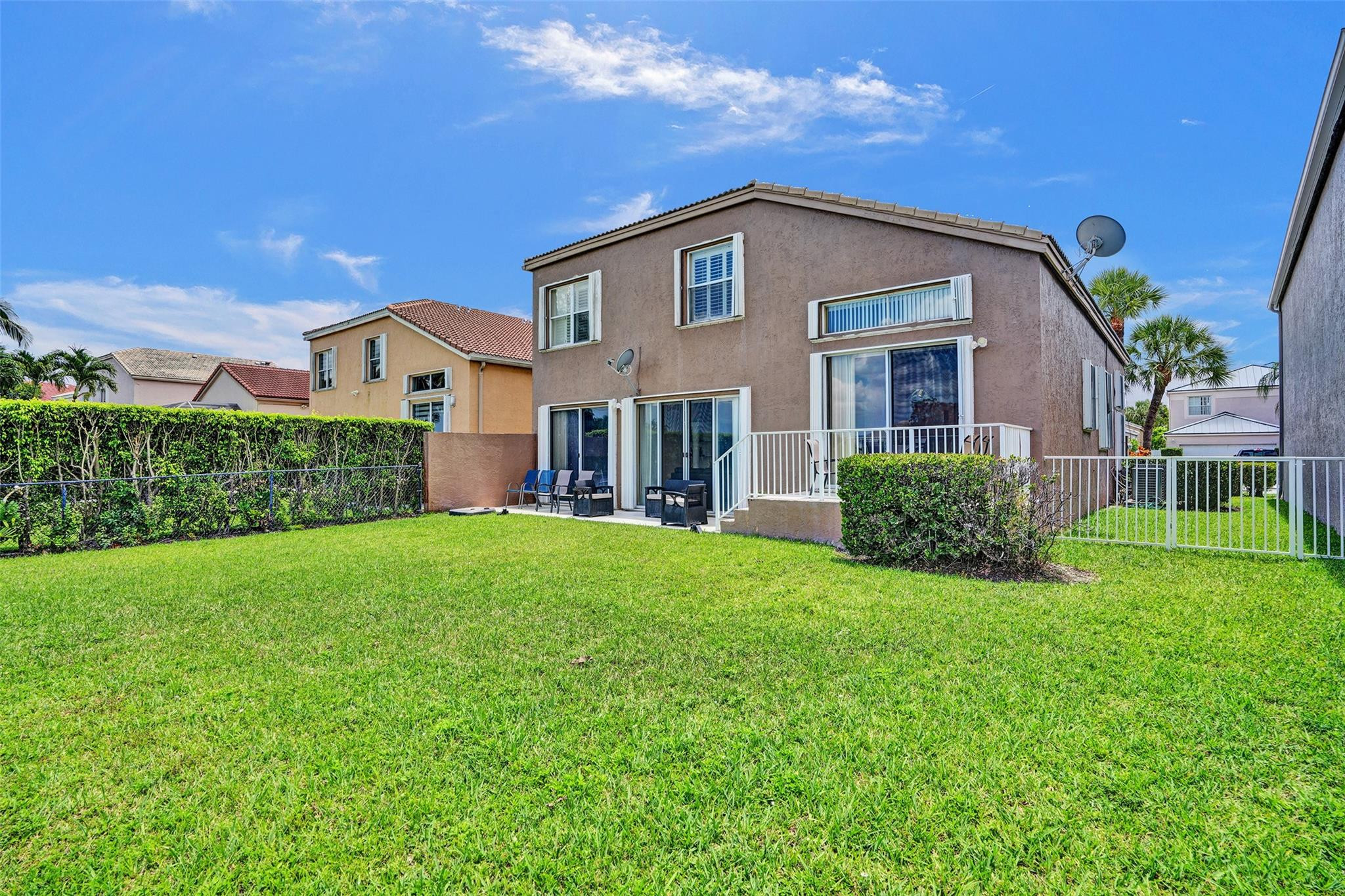 1581 NW 159th Ave