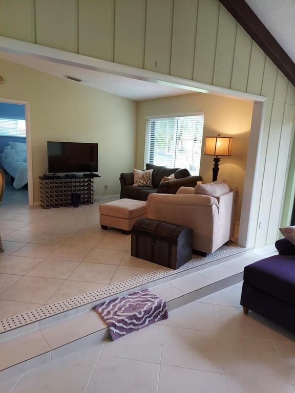 5335 Viburnum Street