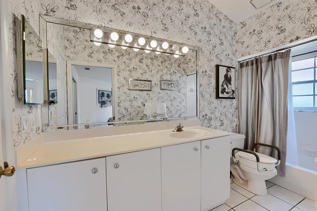 12151 Bay Club Drive