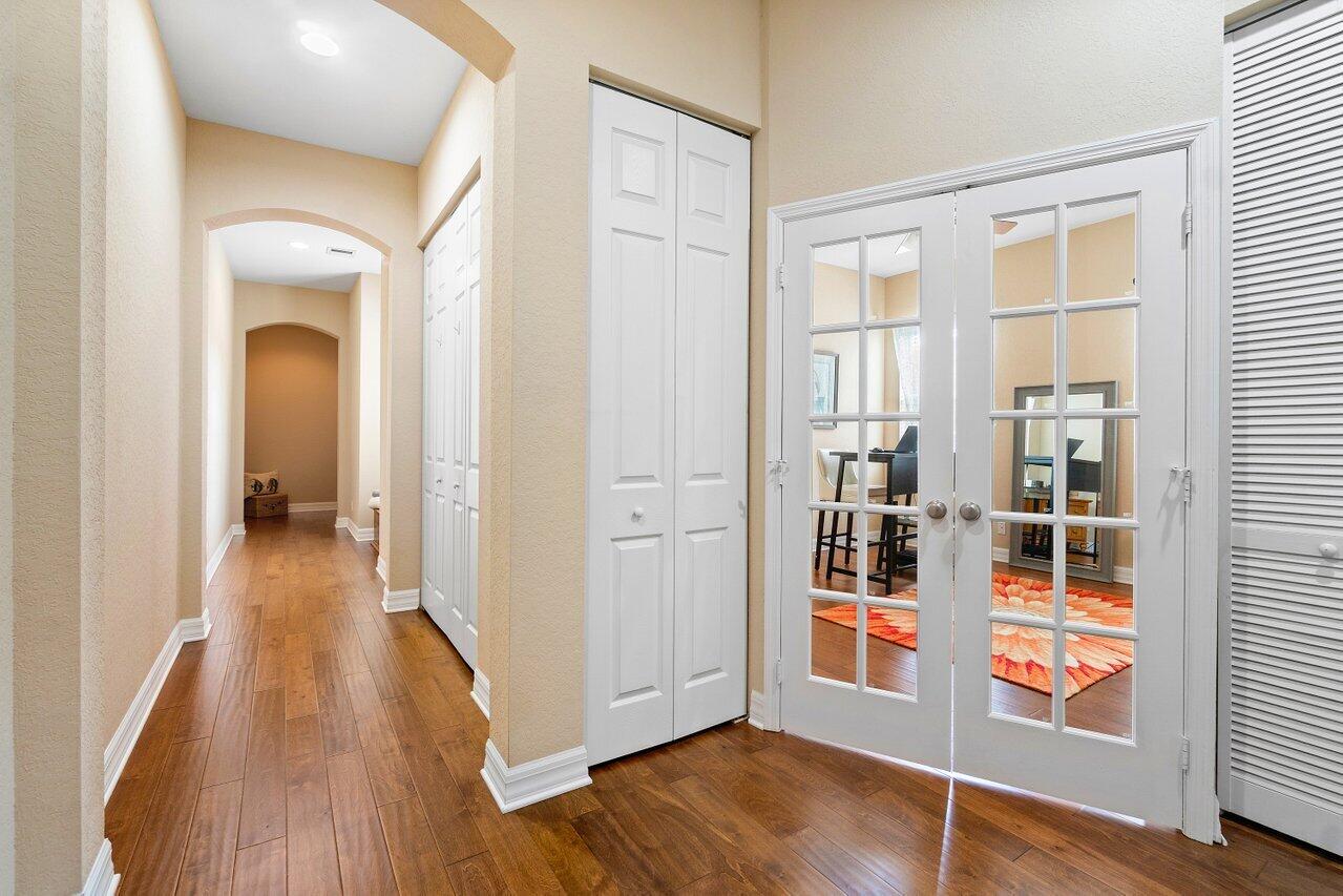 103 Ennis Lane
