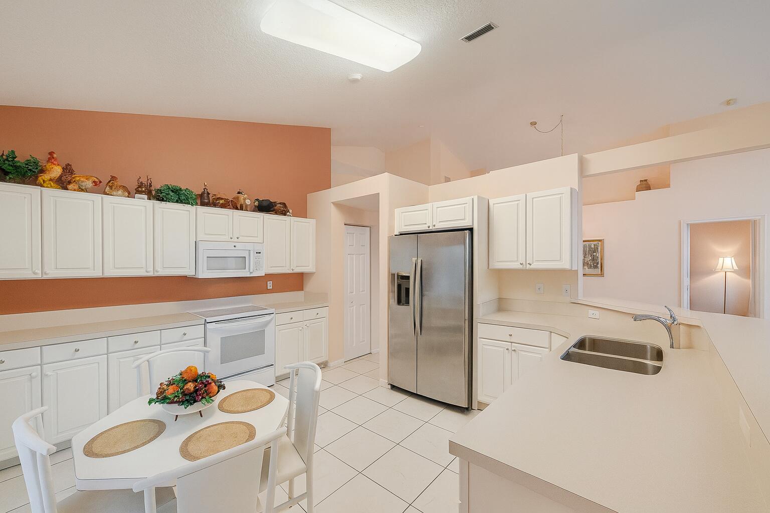 182 SW 164th Avenue, Pembroke Pines