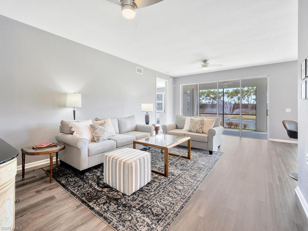 10070 Valiant CT # 102