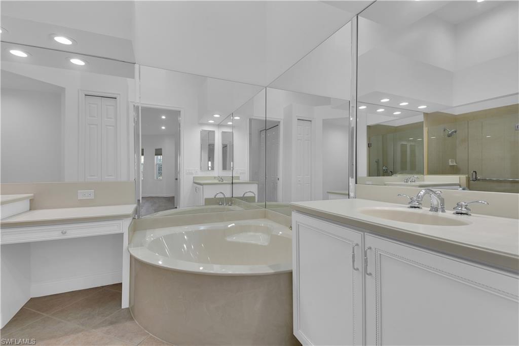 10500 Marino Pointe DR # 703