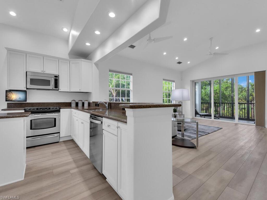 10500 Marino Pointe DR # 703