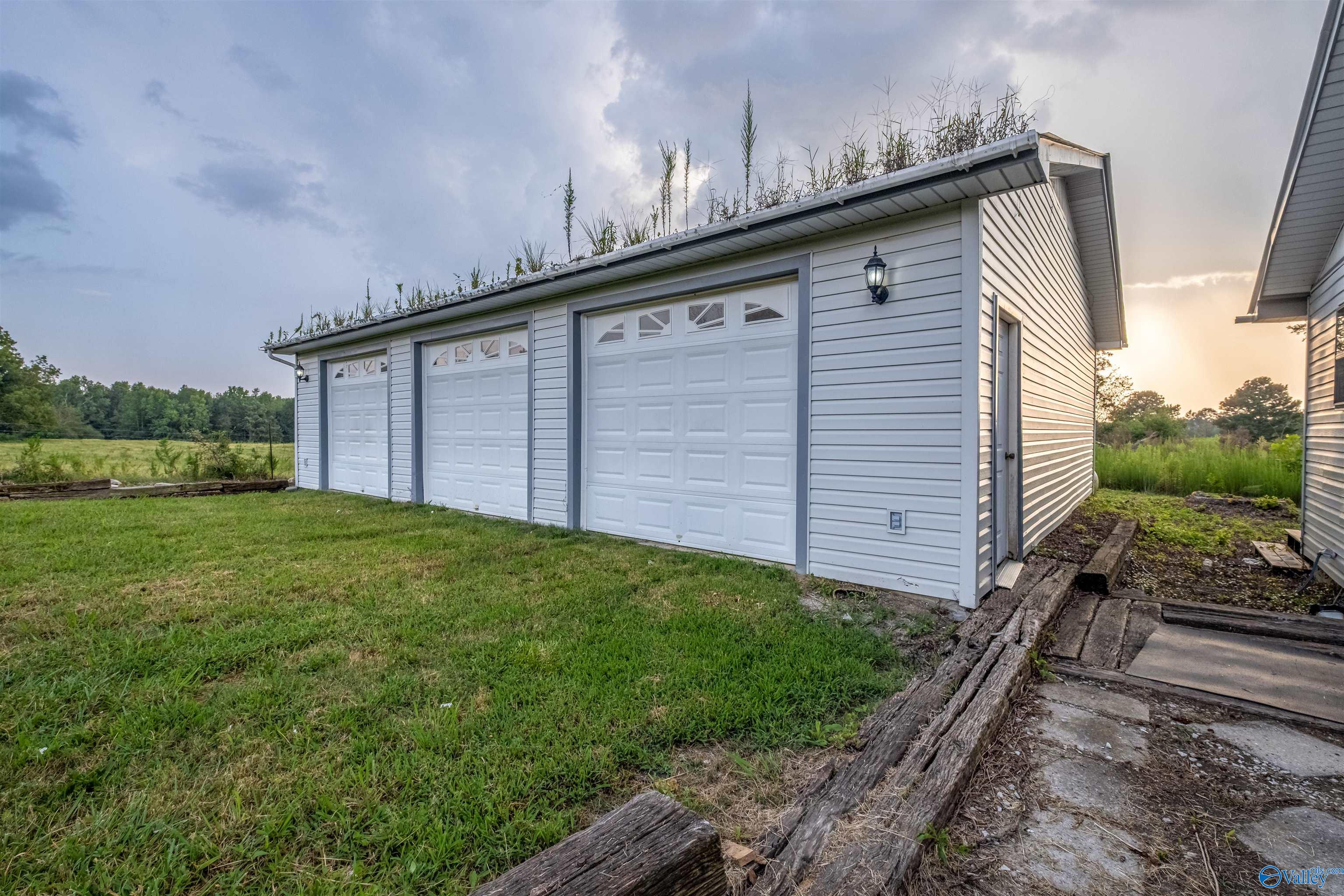 2565 County Road 82