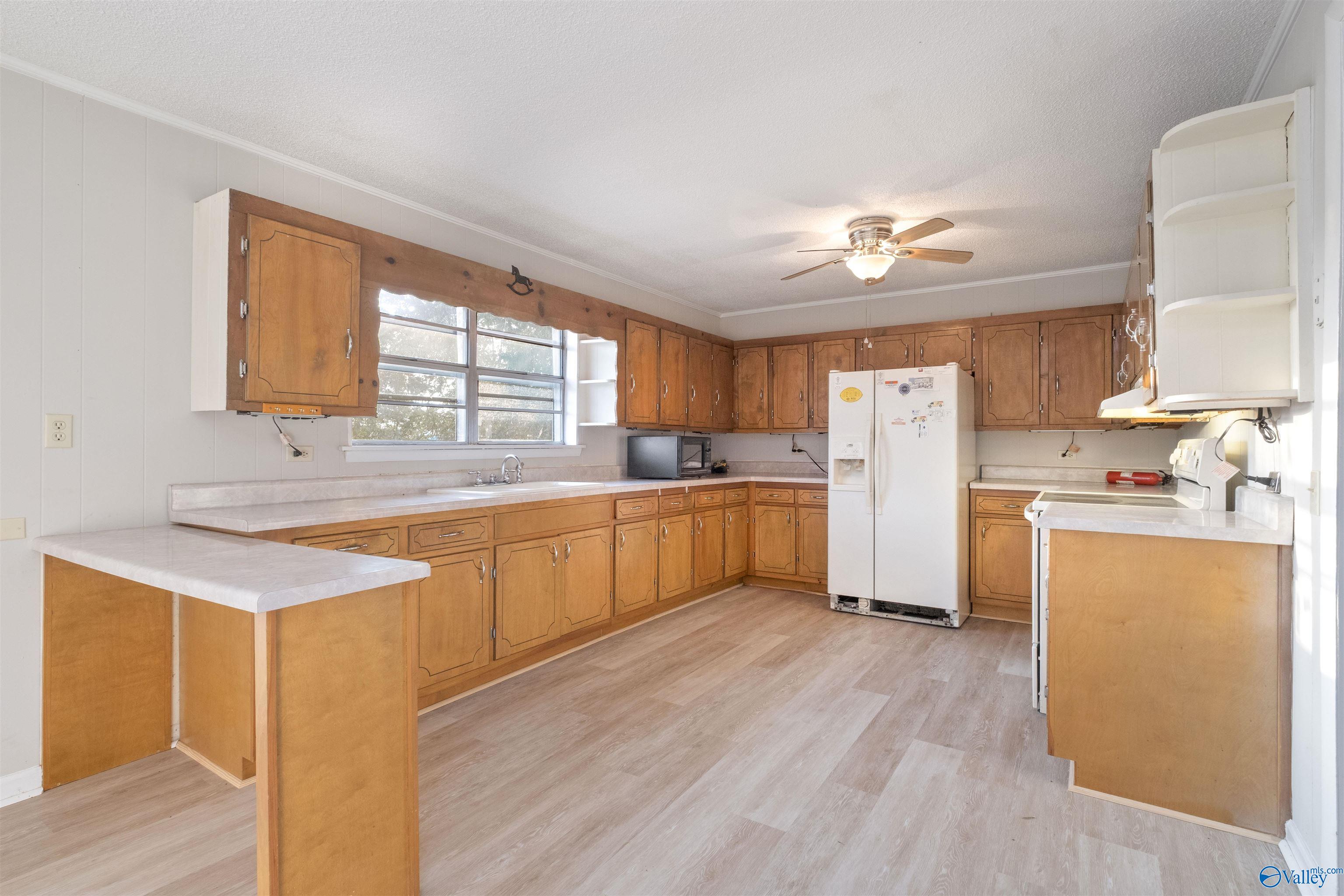 2565 County Road 82