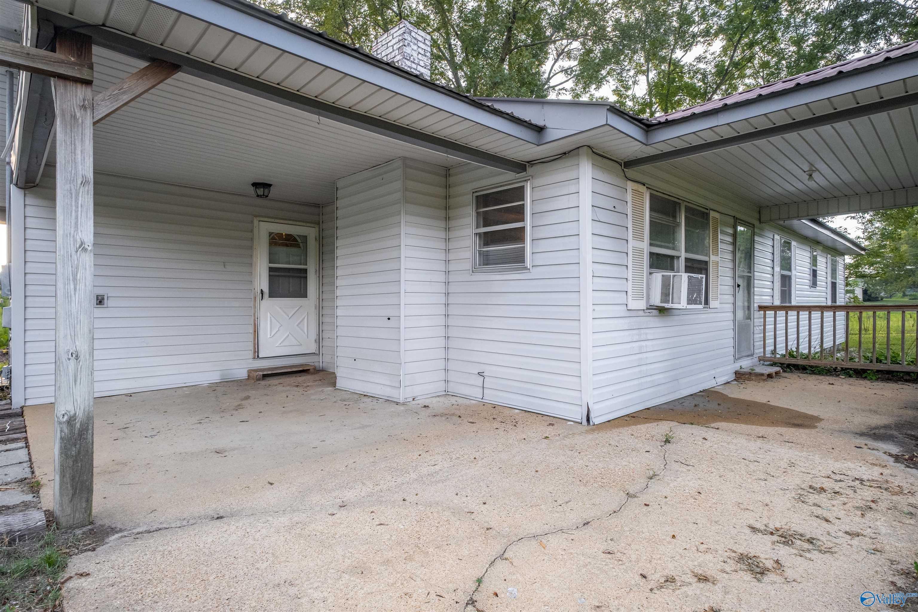 2565 County Road 82