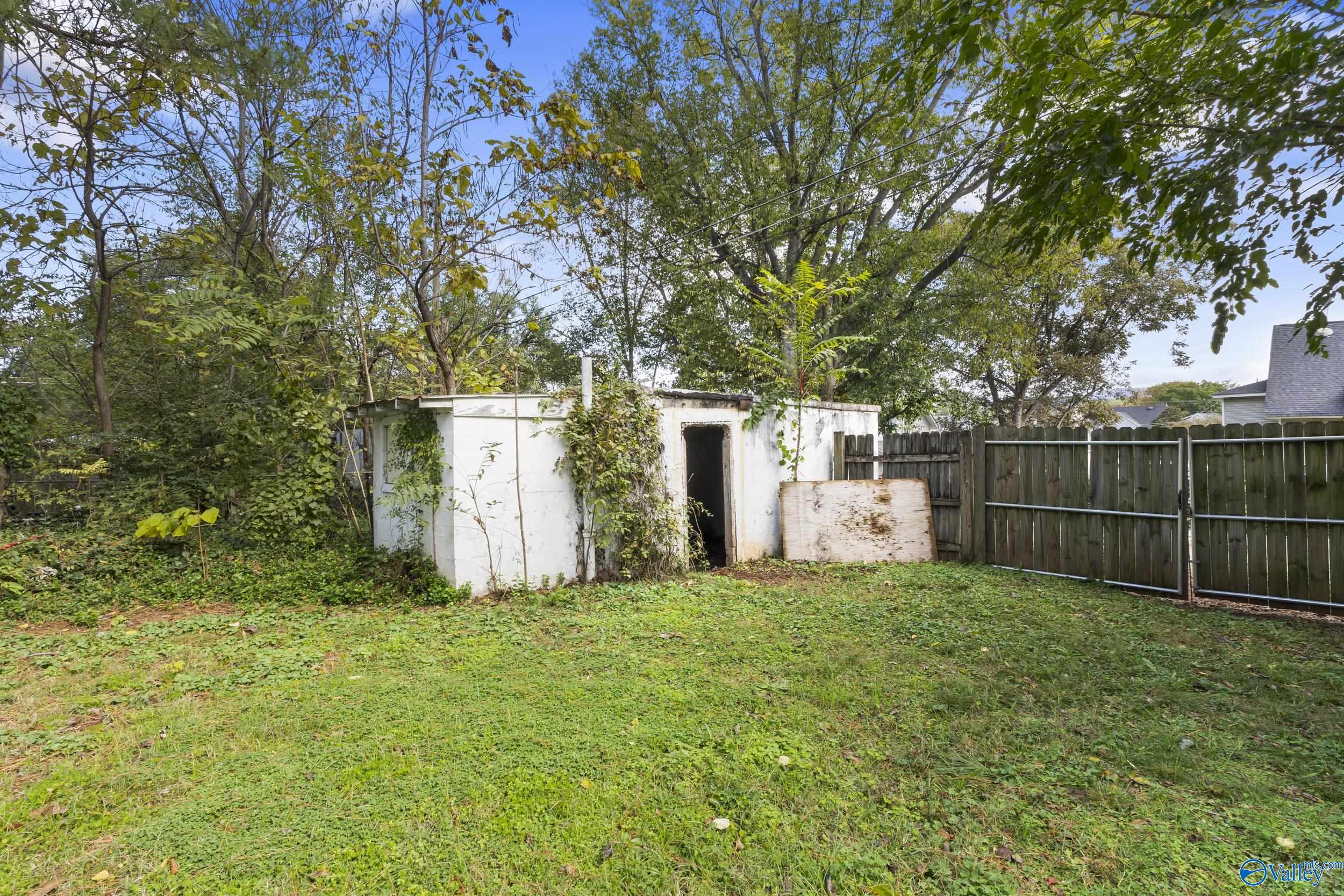 3305 Bradley Street SW