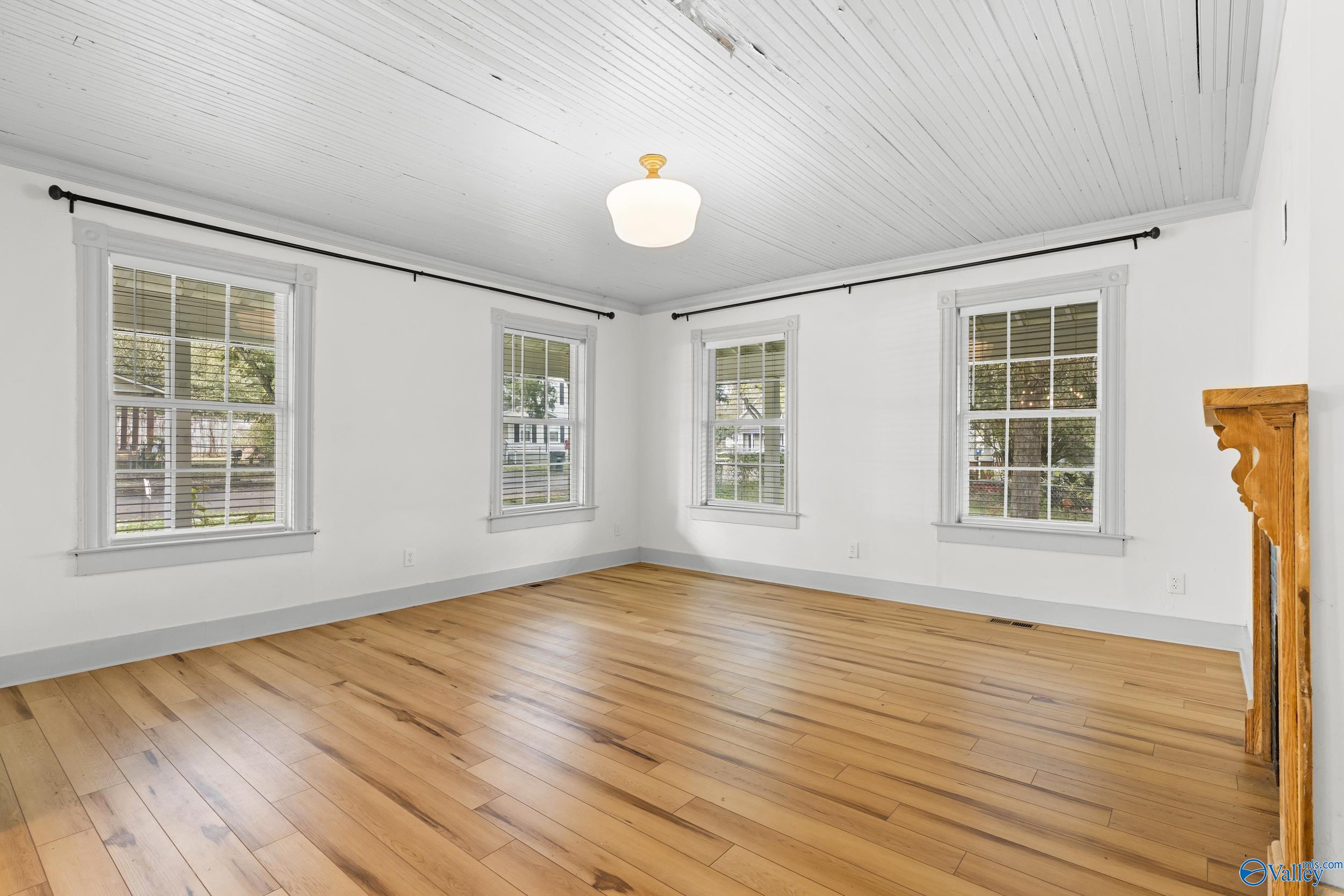 3305 Bradley Street SW